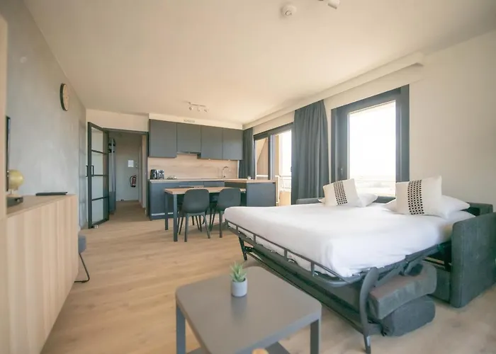 Апартаменти Angel By The Sea *